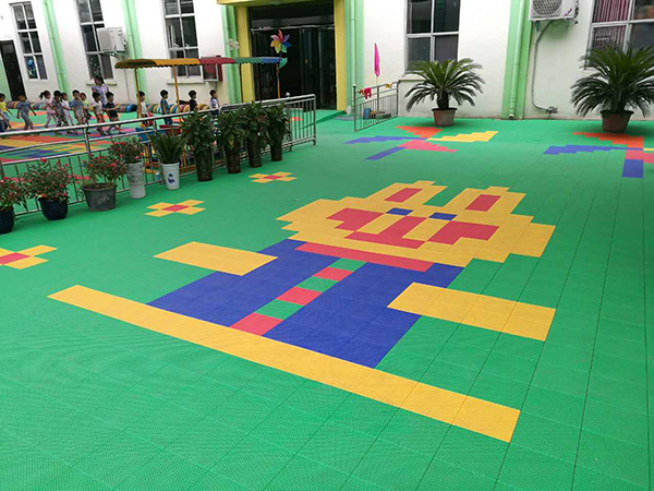 幼兒園懸浮地板對(duì)孩子有什么好處？